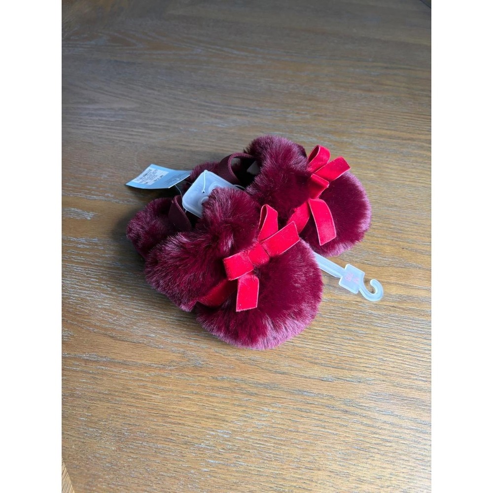 Cat & Jack Adler Burgundy Faux Fur Slippers with Velvet Bow Kids Size M 7/8 NWT